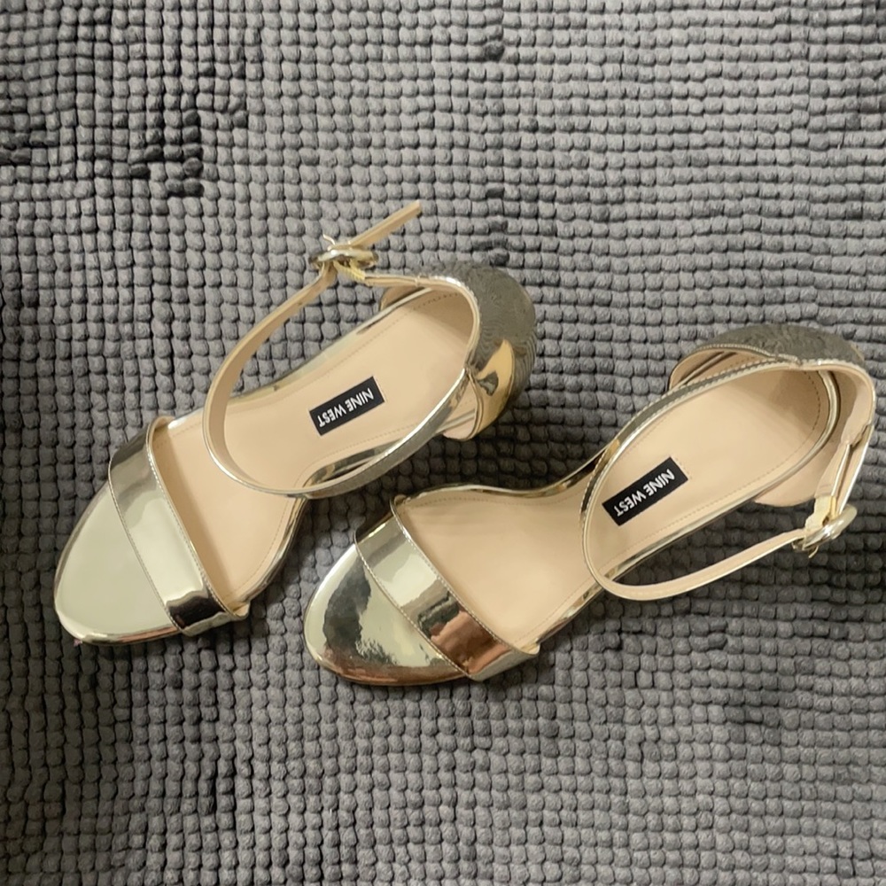 Nine West sandals/heels